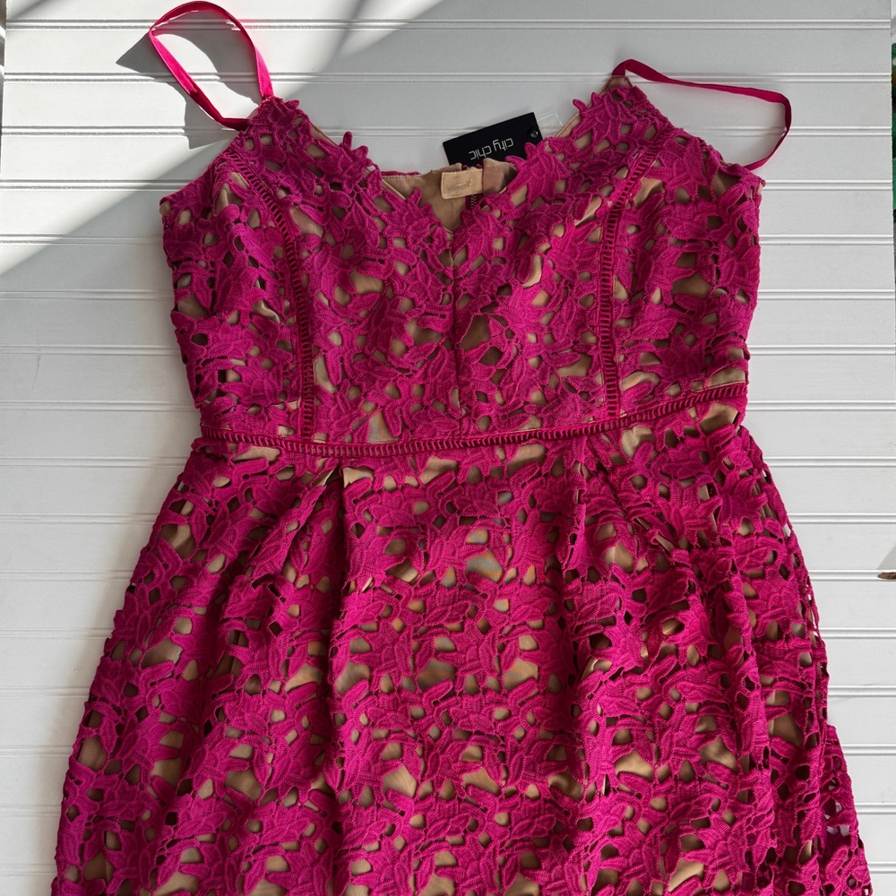 NWT City Chic So Fancy Dress in Shock Pink Size 20 - Picture 2 of 5